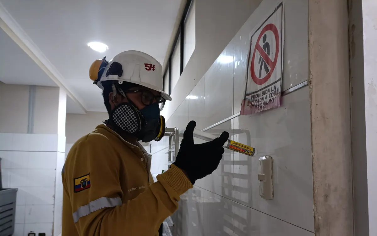 Aplicación de gel en puntos críticos – TERMI PLAG